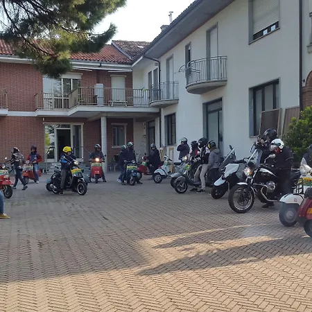 La Quiete Aparthotel 3*